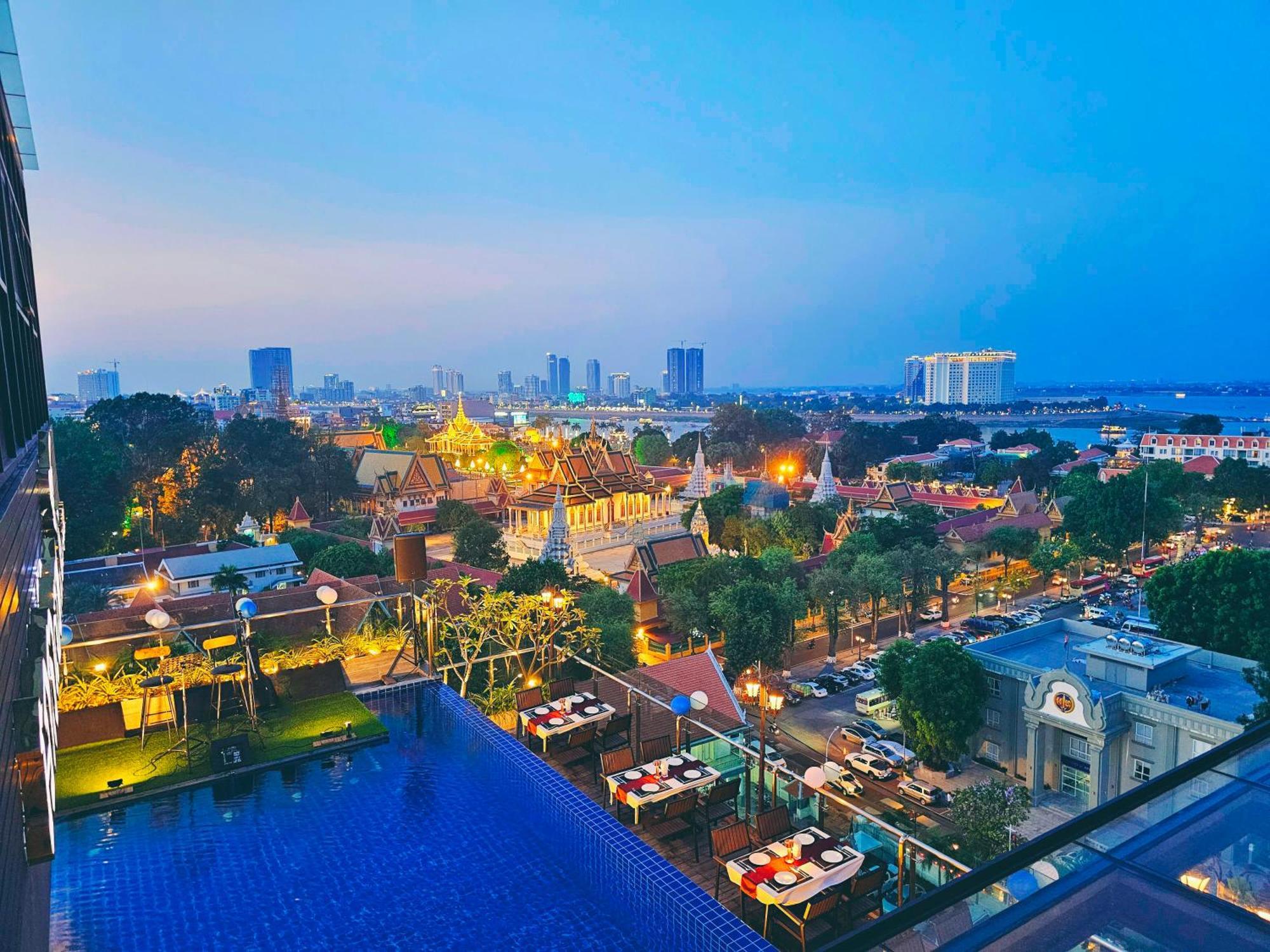 Le Botum Hotel Phnom Penh Eksteriør billede