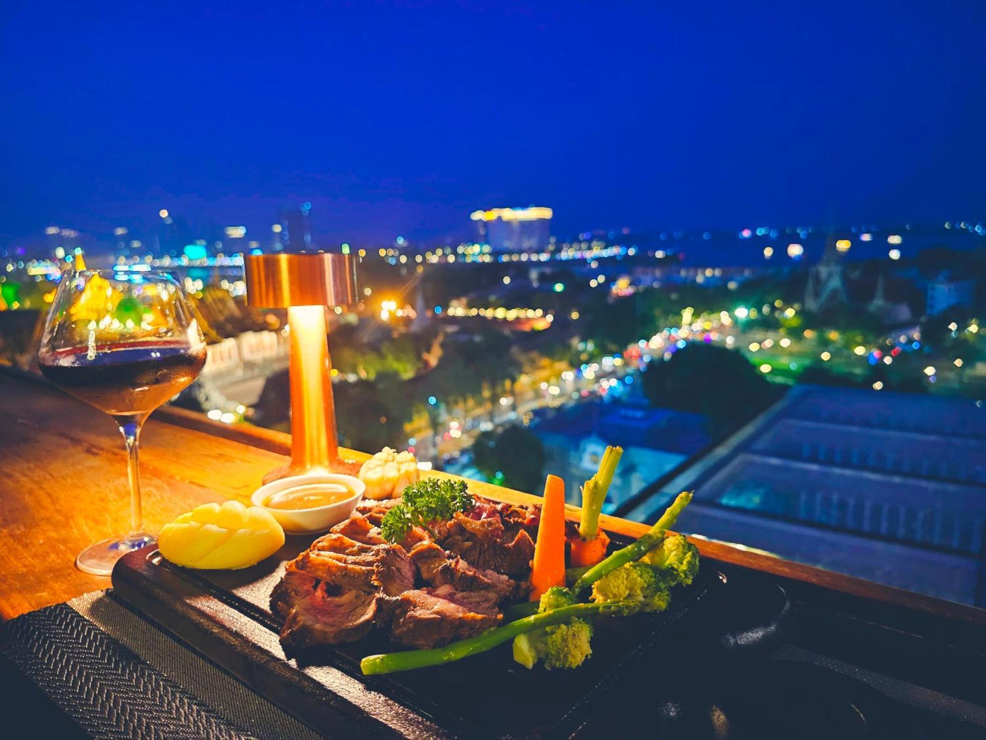 Le Botum Hotel Phnom Penh Eksteriør billede
