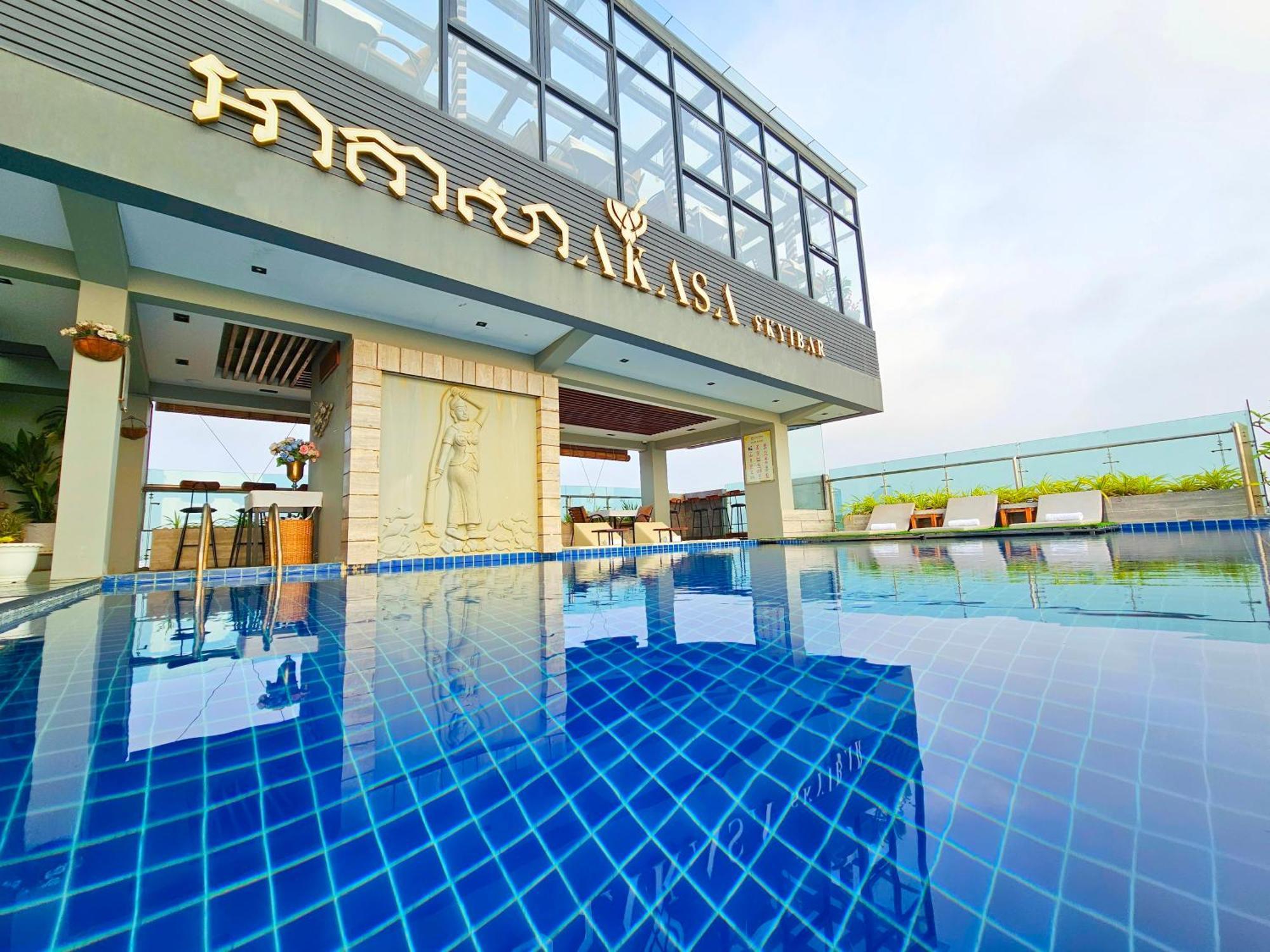 Le Botum Hotel Phnom Penh Eksteriør billede
