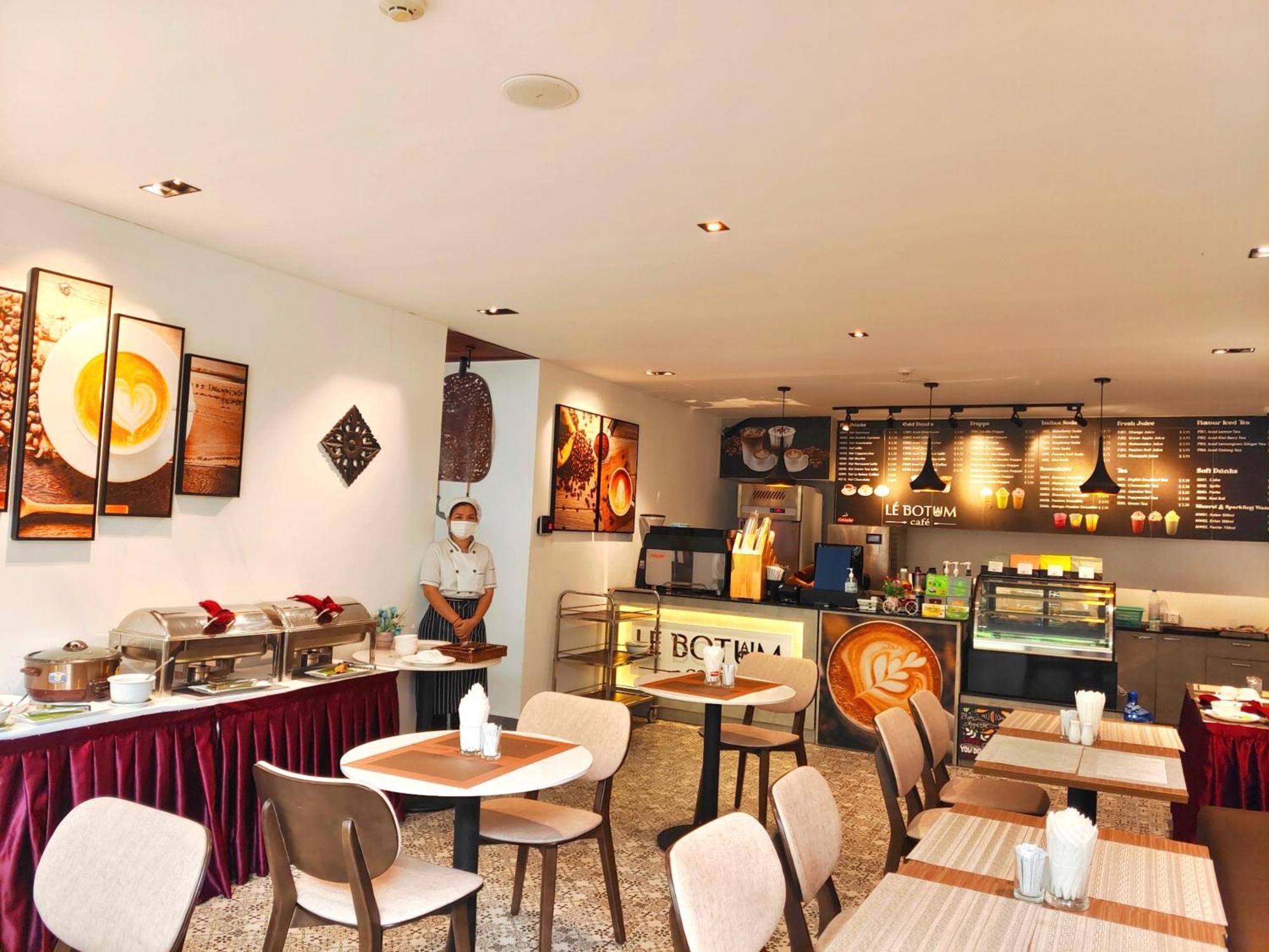 Le Botum Hotel Phnom Penh Eksteriør billede