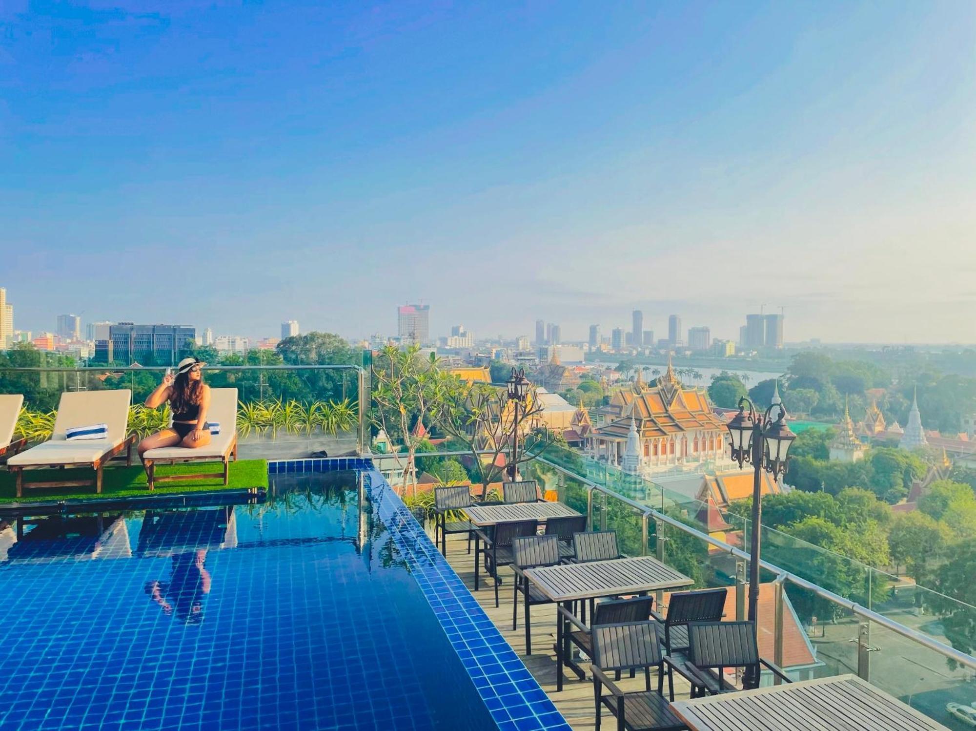 Le Botum Hotel Phnom Penh Eksteriør billede