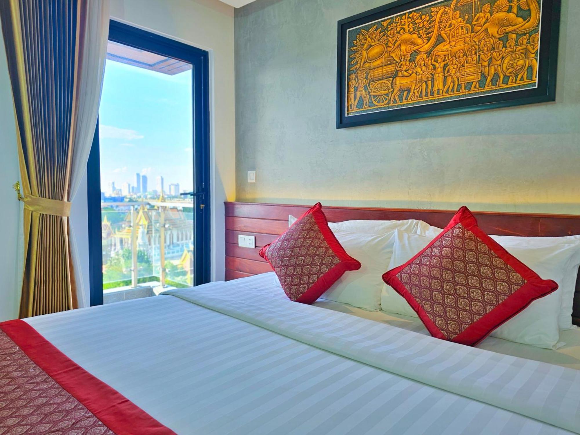 Le Botum Hotel Phnom Penh Eksteriør billede